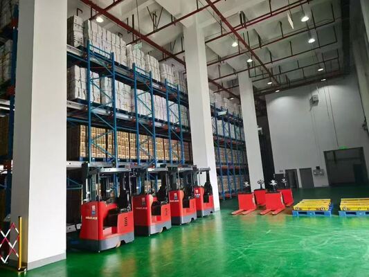 購入 コールドストレージ、3PL、製造倉庫向けのパレットシャトルラッキングソリューション オンライン製造