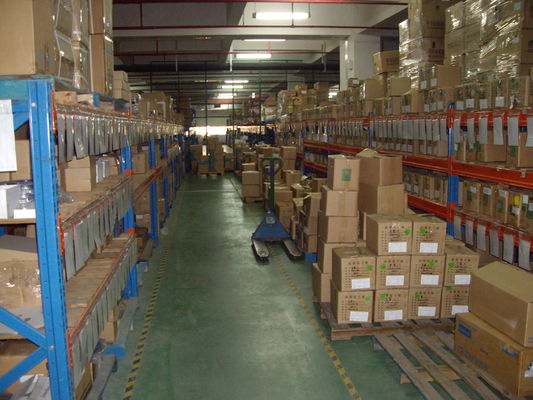 購入 手操作を用いる青/オレンジ中型の義務の棚付け、鋼鉄/木製板パレット ラッキング オンライン製造